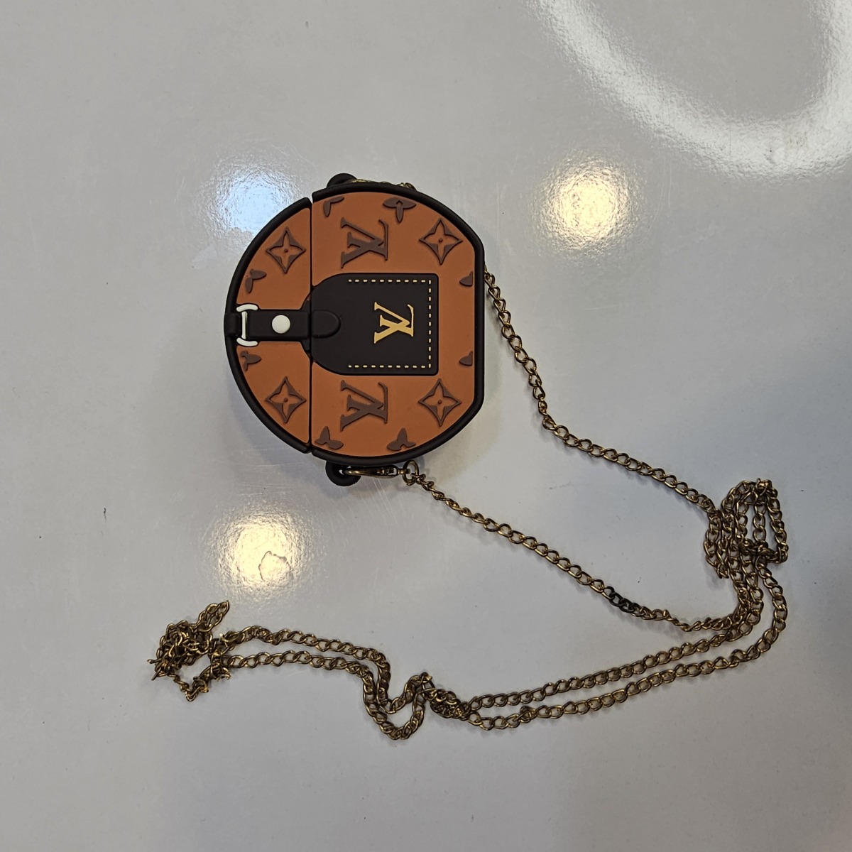 کیس ایرپاد لویی ویتون